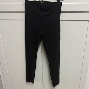 Vuori Leggings, size small
